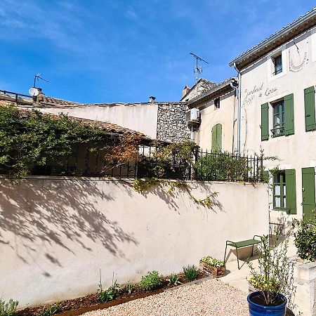 Le jardinet de Rosa Maison de village Eygalières Extérieur photo