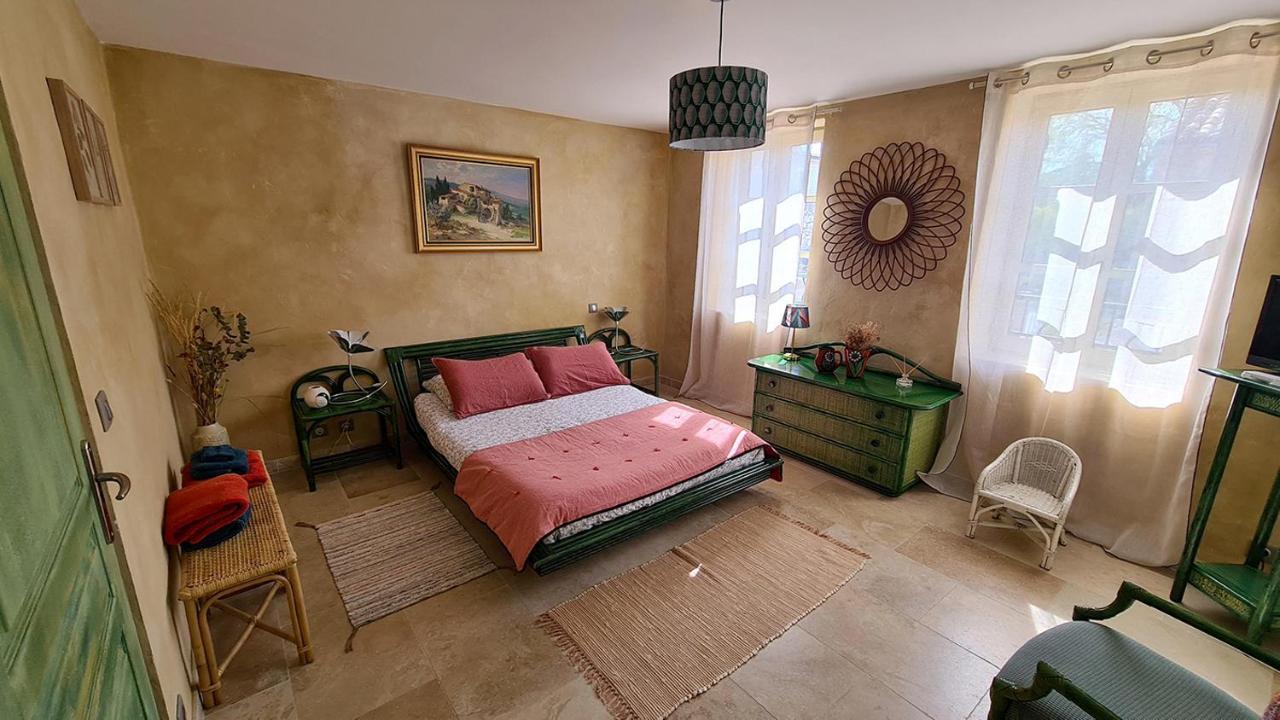 Le jardinet de Rosa Maison de village Eygalières Extérieur photo