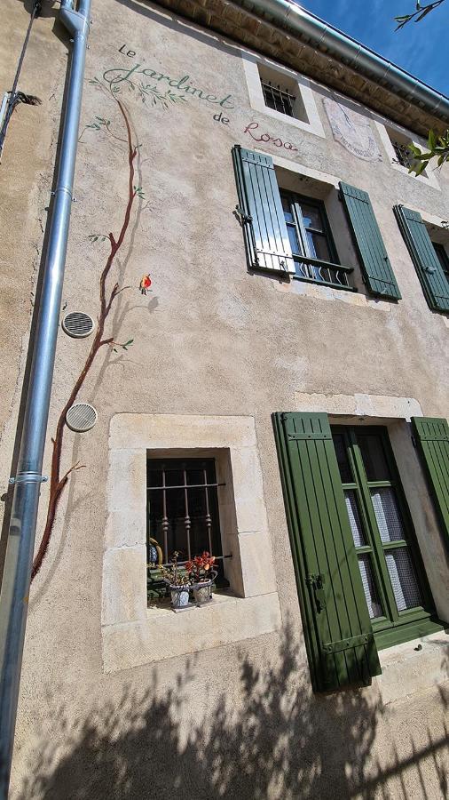Le jardinet de Rosa Maison de village Eygalières Extérieur photo
