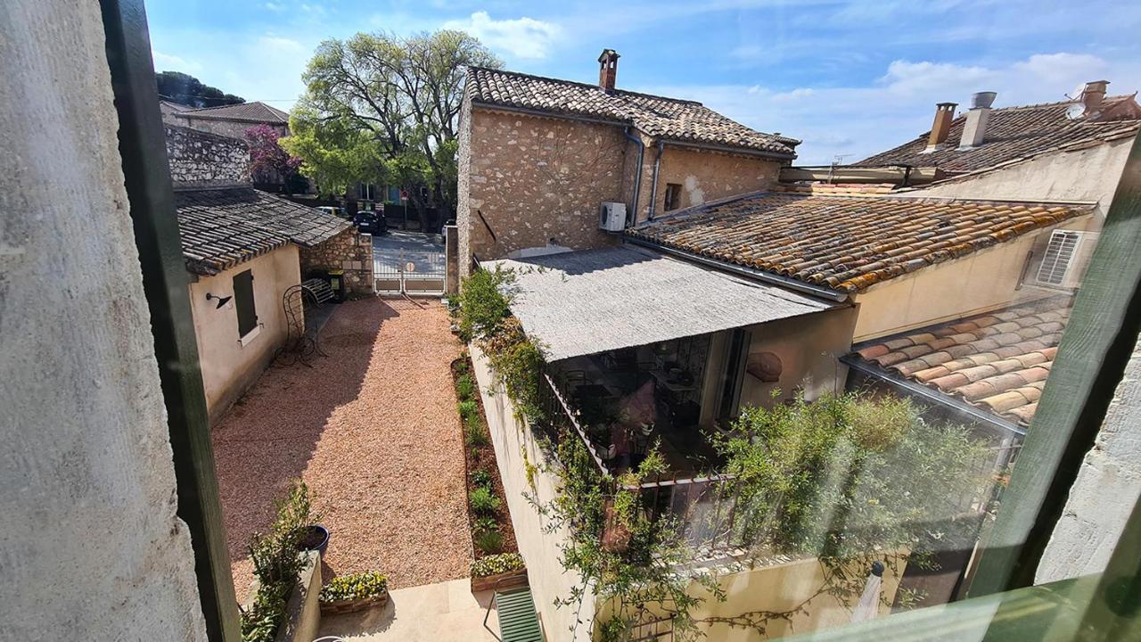 Le jardinet de Rosa Maison de village Eygalières Extérieur photo